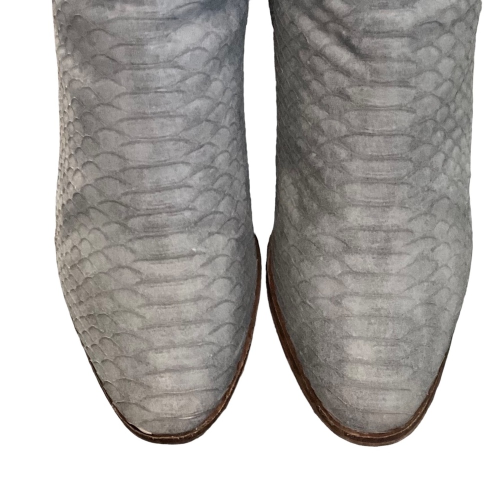 LAST CHANCE Catherine Malandrino Vegan Leather Snakeskin Double Zip Bootie - Picture 5 of 13